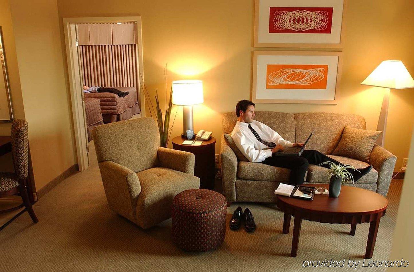 فندق أجنحة هوموود باي هيلتون بلانو ريتشاردسون الغرفة الصورة